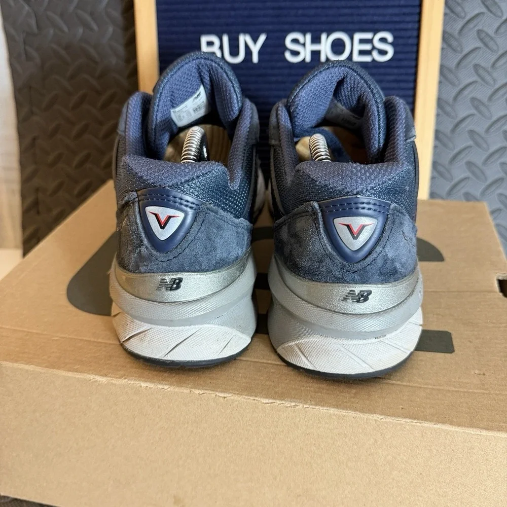 New Balance 990v5 Mede USA Size 8 D Mens Navy Blue Running Shoes M990NV5 GUC!